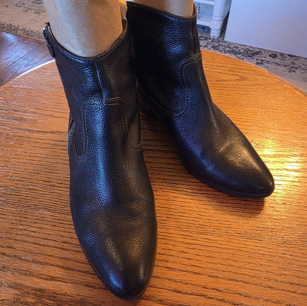 Sofft Black Leather Booties